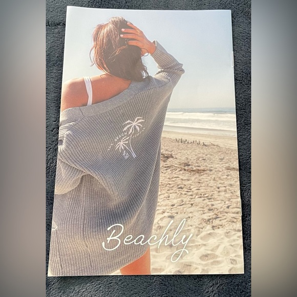 NIB Beach People Cardigan size M/L - Picture 1 of 9